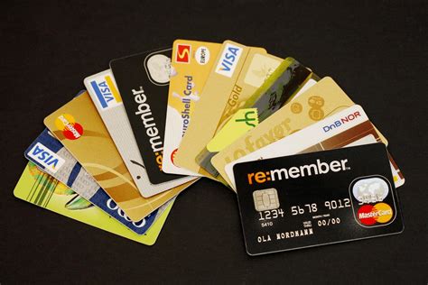 Kan du gå til en minibank uten å ha kredittkort?